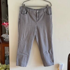Gloria Vanderbilt Women's Straight Leg Jeans in Gray